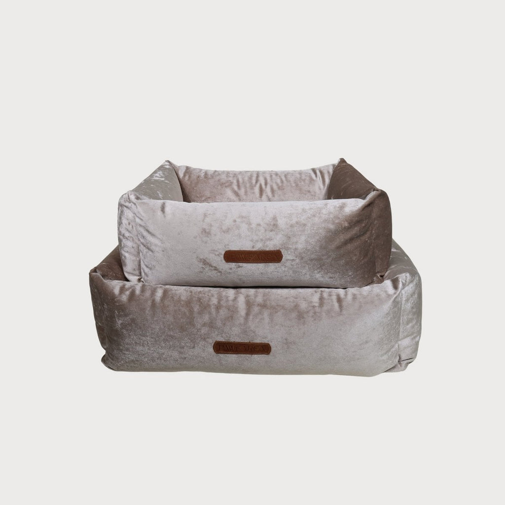 Pawearea Luxury Dog Bed SAPPHIRE – Sculptural Marble-Effect Velvet, Orthopaedic Support, Handmade in Europe