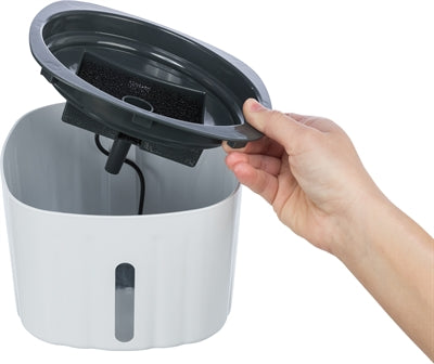 Trixie Trinkbrunnen Blume Kunststoff Weiss/Grau 18,5X18,5X13 Cm 2 Ltr.