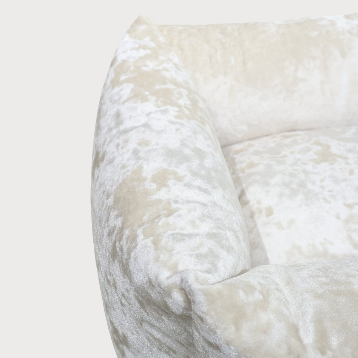 Pawearea Luxury Dog Bed SAPPHIRE – Sculptural Marble-Effect Velvet, Orthopaedic Support, Handmade in Europe